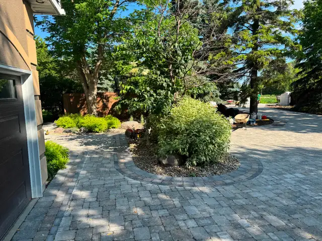 Landscape Supervisor in Construction & Trades in Winnipeg - Image 3