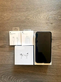 iPhone 11 Pro Max 256 GB **Airpods/Adapter Pkg/Delivery**