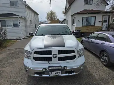 2017 Ram 1500 crew cab 5.7 hemi V8 190,976km Non smoking/pets Regularly serviced 2 sets of tires. Al...