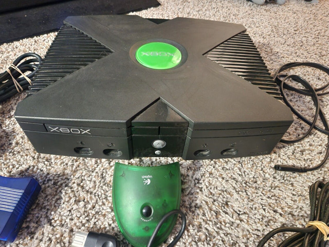 Original XBox System in Older Generation in Burnaby/New Westminster - Image 3