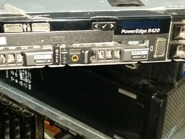 dell poweredge r420 2 x e5-2407 15 gig 2 x 500g hundreds servers in Other in City of Montréal - Image 3
