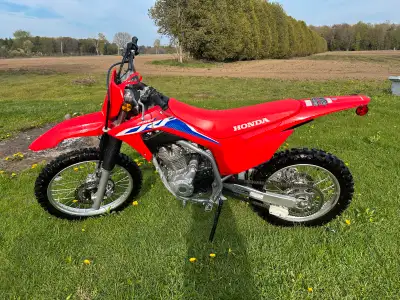 2022 Honda Crf250f, I bought it back in 2022 brand new, I’m the first and only owner, I have the own...