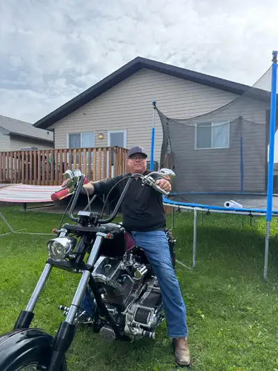 Built by Bad Ass Customs from Edmonton. Great ride, decided to go a different way and want a touring...