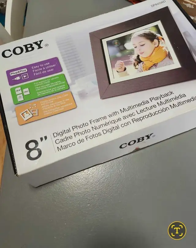 Brand New 8" Coby Digital Photo Frame 