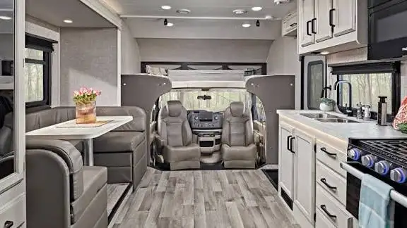 2022 Jayco Red Hawk 26M Class C - low kms in RVs & Motorhomes in Victoria - Image 4