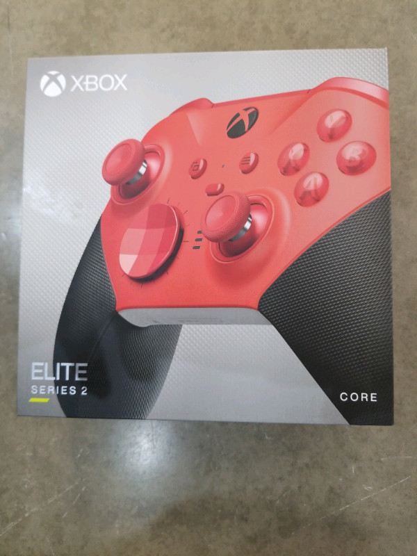 Xbox Elite series 2 Controller new in XBOX One in Oshawa / Durham Region