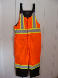 Insulated winter bib coverall/Salopette d'hiver isolée