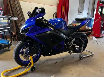 2008 Suzuki GSX-R 1000 Selling safetied Low km bike - barely get to ride, don't really want to sell...
