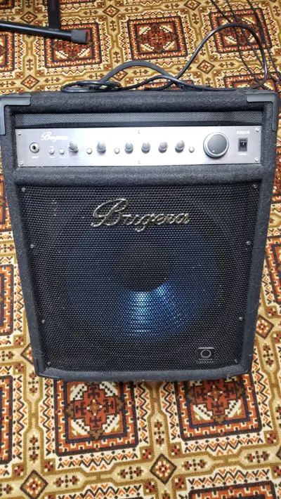 Bugera BXD15 Bass Amp, View more