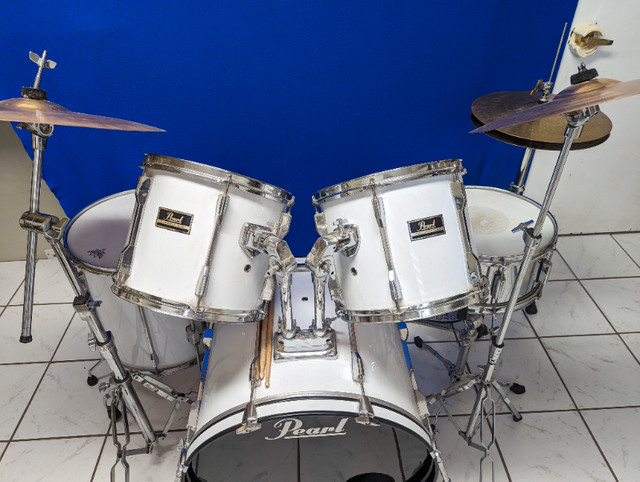 Pearl Export drum kit in Drums & Percussion in Mississauga / Peel Region