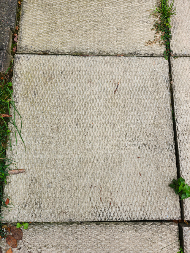 Patio Stones/Concrete Slabs in Outdoor Décor in Hamilton