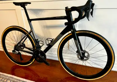 Cannondale SuperSix EVO Di2 Carbon + Carbon Wheels | Size 56 |, View more