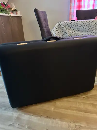 Massage table et accessoires , View more