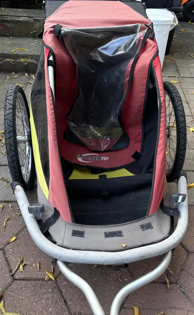 Bike Trailer/Stroller in Kids in Ottawa - Image 10
