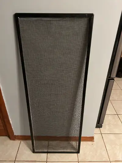 screen lids - 15/20 gallon - $15 (12 inch by 24 inch) 2 Exoterra 5 inch 100 watt clip light - $10 Ex...