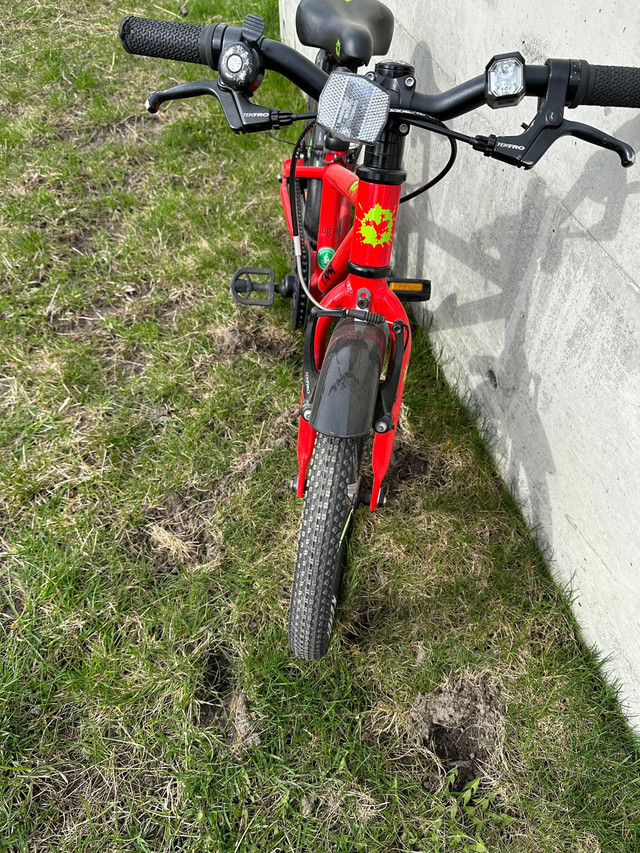 Velo bicycle Frog 44 children's bike red dans Enfants  à Ville de Montréal - Image 3