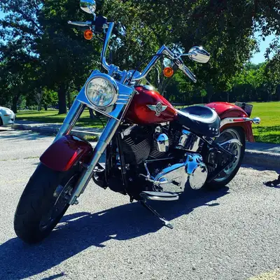 This iconic cruiser boasts a powerful engine and distinctive styling that turns heads wherever it go...