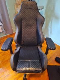 Maxnomic Gaming / Computer chair - 120$