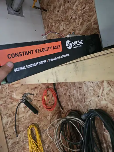 Hid lights, 2 drive shaft new and dyna fs ignition controller. Was on 2012 Grizzly