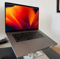 LOADED 2019, 16" Apple MacBook Pro 8Core, i9 32GB, 1TB - MINT !