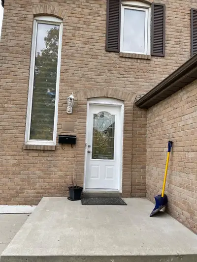 3 Bedrooms Houses for Rent in Brampton
