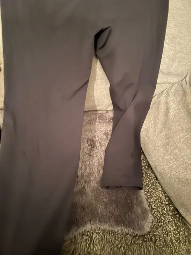 Lululemon Pants in Women's - Bottoms in Barrie - Image 5