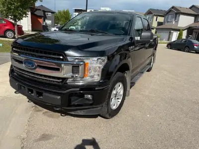 Check out this sharp 2017 Ford F-150, boasting a 3.5 echboost engine and ready for any task. This tr...
