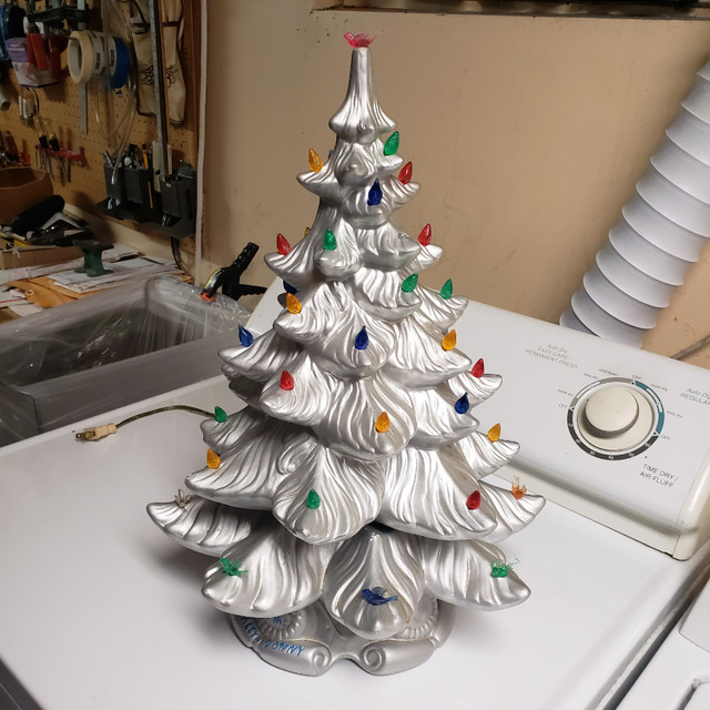 Vintage 3 Piece Silver Ceramic Christmas Tree 20 Inches 1978 in Arts & Collectibles in Brantford