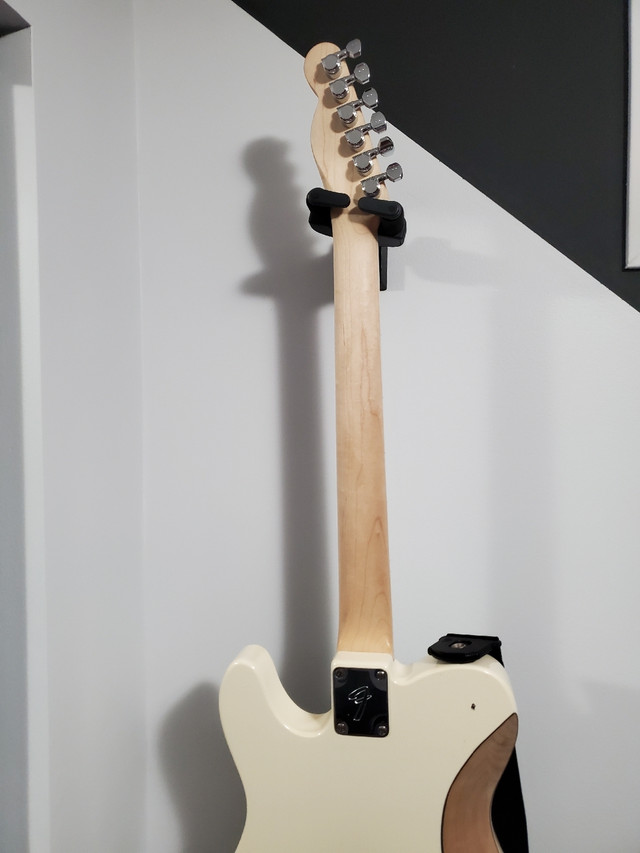 Fender Nashville Power Tele Custom w Piezo. in Guitars in London - Image 4