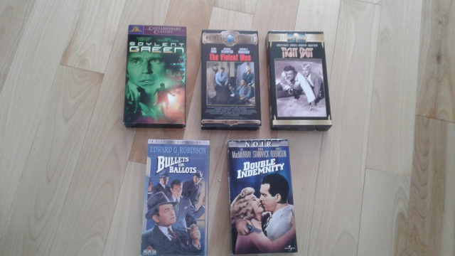 29 VHS en anglais dans CD, DVD et Blu-ray  à Longueuil/Rive Sud - Image 2