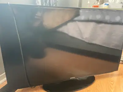 Samsung TV ( Great Condition), View more