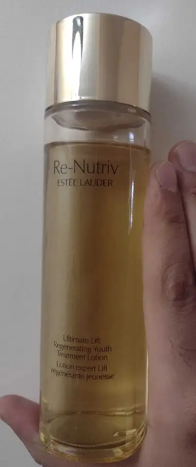Estée Lauder Re-Nutriv Ultimate Lift Regenerating Youth Treatment Face Lotion | Hydrating, 200 ml in...