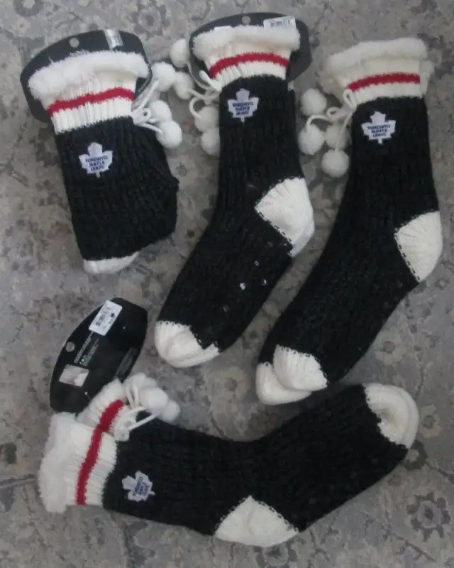 BRAND NEW SOCKS with TAGS (Size 9-11) --- Toronto Maple Leafs !! in Multi-item in City of Toronto - Image 8