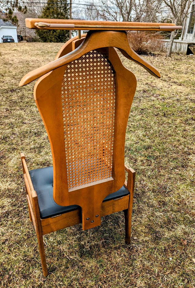 SALE RARE! Mid Century Modern Bentwood Valet Chair in Arts & Collectibles in Dartmouth - Image 2