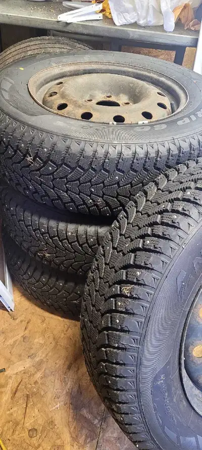 215/70R16 new studded winter tires Steel rims Bolt pattern 5x114.3