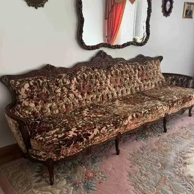 Classic Italian sofa, View more