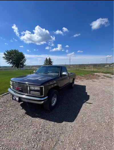 Rebuilt 1991 K1500 GMC Sierra Red Seal Mechanic 4x4 Cruise control Heat&Ac Power windows Aftermarket...