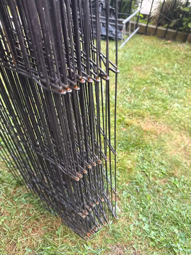 Portable Pet Cage 4.5 feet Diameter in Accessories in City of Toronto - Image 3