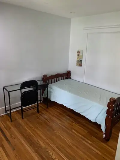 Large room is available, newly renovated and furnished. It comes with bed,desk,chair and large walki...