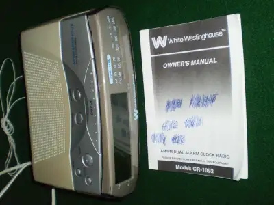 White-Westinghouse Clock Radio, View more
