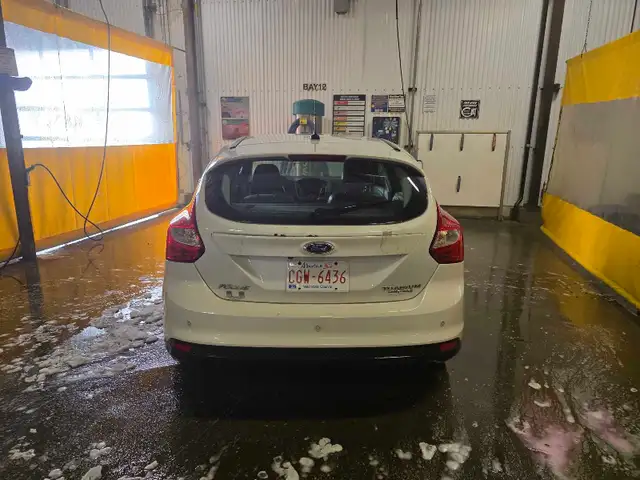 2013 Ford Focus Titanium Hatchback — $5,000 OBO540256176755200001