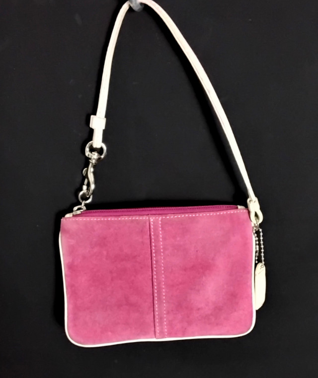 Women's Wristlet/Purse in Women's - Bags & Wallets in Barrie - Image 2