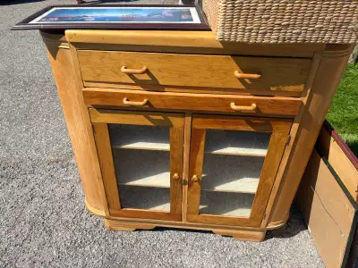 Dresser/Cabinet, View more