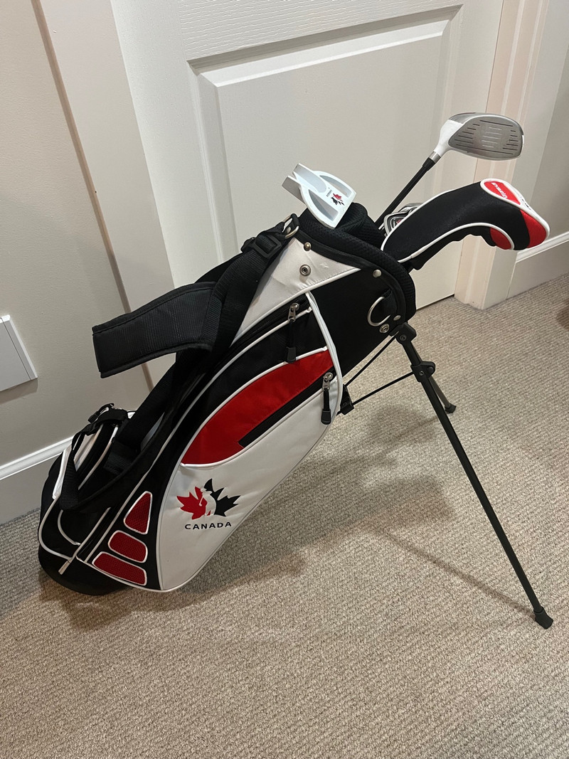 Junior Golf Club Set ages 58, right Golf Calgary Kijiji