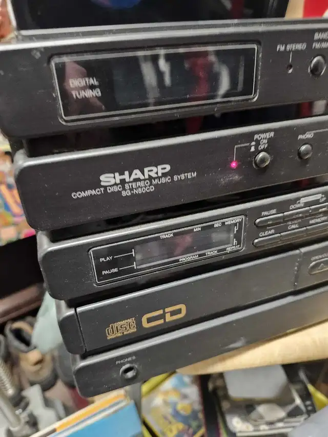 Sharp Music System in Stereo Systems & Home Theatre in Calgary - Image 5