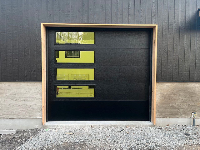 Modern Insulated Garage Doors in Garage Doors & Openers in Guelph - Image 3