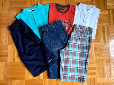 LOT DE VÊTEMENTS ÉTÉ GARÇONS (1) – GRANDEUR 12-14 ANS, View more