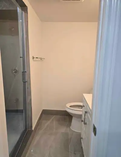 Private Room Available in Heartland, Mississauga • girls only • Private room • Clean & new basement...