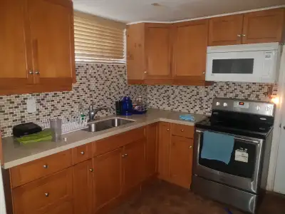 - Rent: $1900 - Utilities Included ------------------------------------ - Large Bedrooms with large...