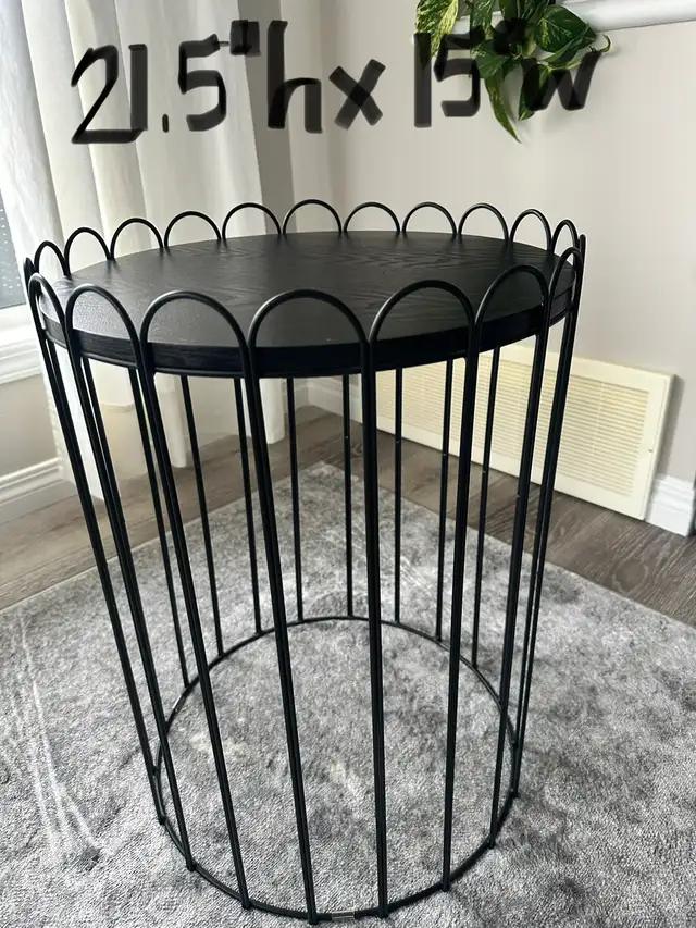 BLACK END TABLE 507648968523796484